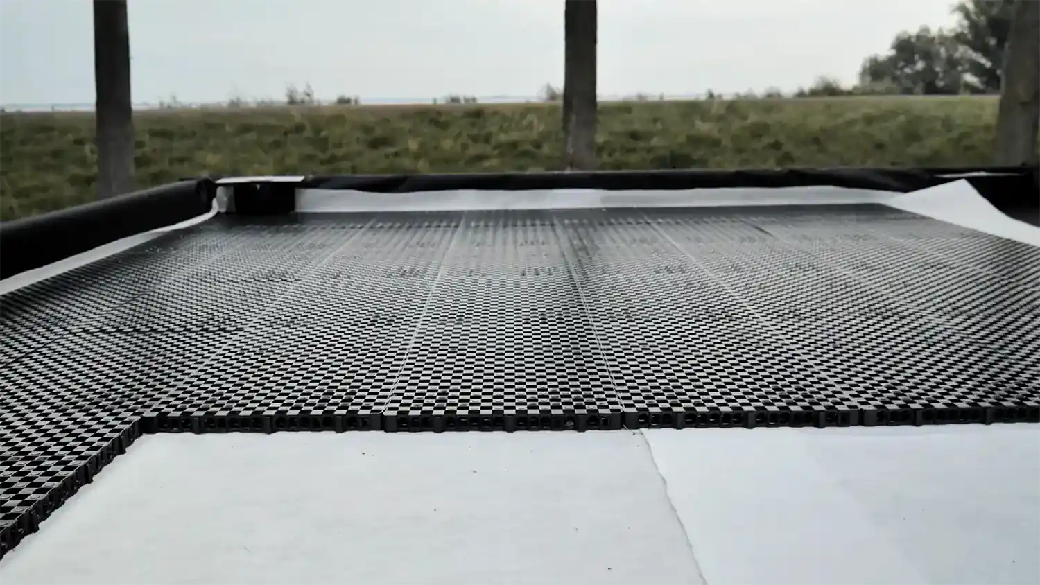 hoe vang ik regenwater op zonder regenpijp