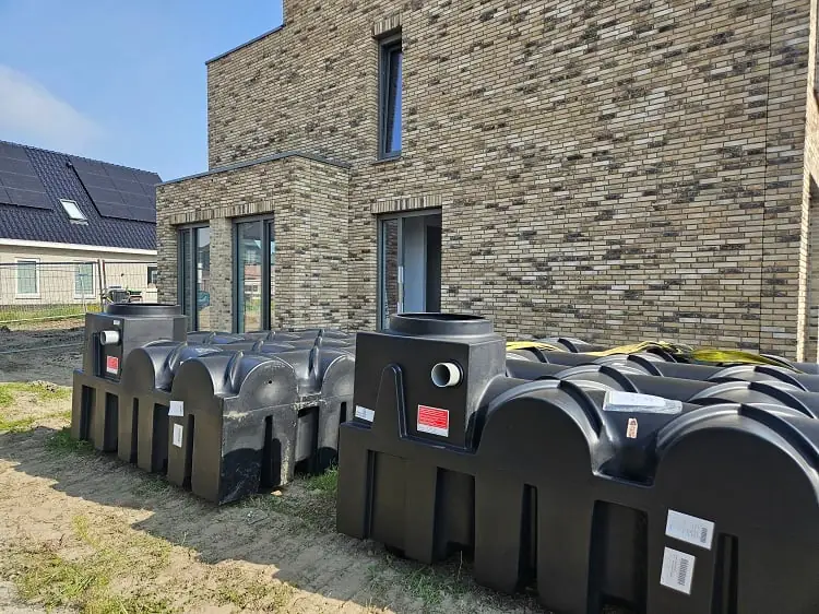hoe vang je regenwater op in een tank